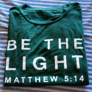 Matthew 5:14 "Be the light" T-shirt Sz M
